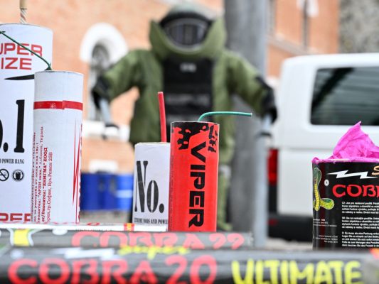 Wie der 11-Jährige zu dem Böller kam, ist noch unklar