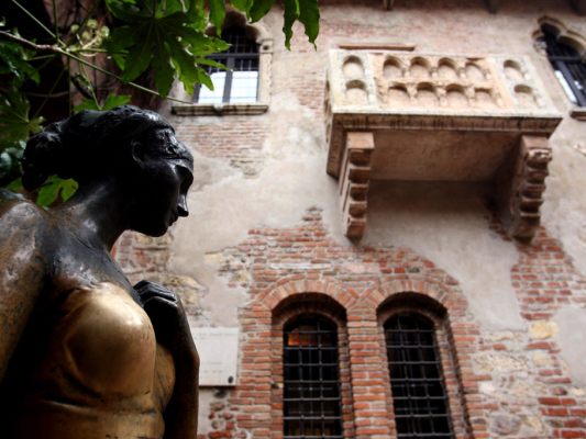 Eintritt-f-r-Besuch-der-Julia-Statue-in-Verona