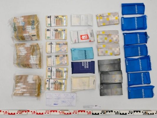 -quot-Schamanin-quot-Angeh-rige-wegen-Millionenbetrugs-vor-Gericht