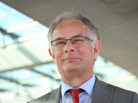 Defizit-sterreich-beansprucht-Ausnahme-f-r-Verteidigung