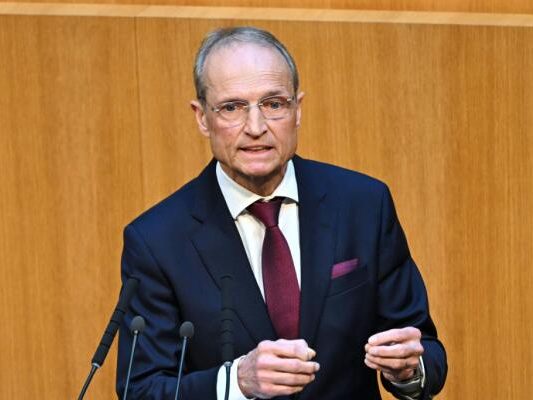 Nationalrat-liefert-VP-Abgeordneten-Gerstl-aus