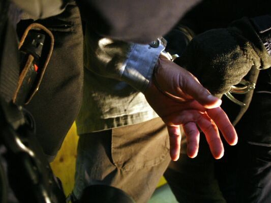 -berfall-beim-Wiener-Keplerplatz-gekl-rt-Zwei-Verd-chtige