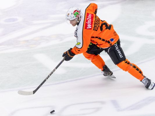 Graz-neuer-Tabellenf-hrer-in-ICE-Liga