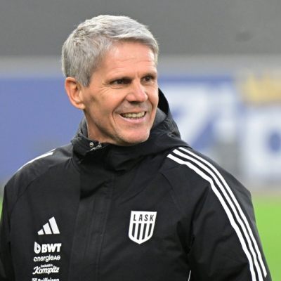 Kühbauer will sein Siegerlächeln auch in Hartberg zeigen