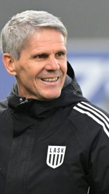 Kühbauer will sein Siegerlächeln auch in Hartberg zeigen