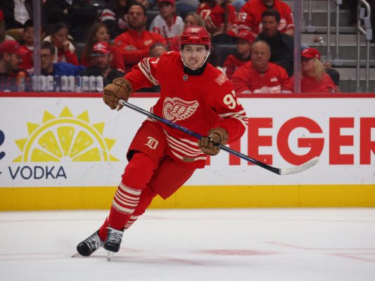 Detroit-siegt-in-Seattle-mit-Kasper-4-3