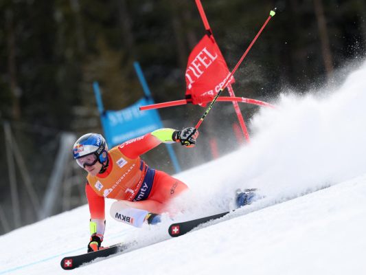 Odermatt-F-hrung-im-Riesentorlauf-von-Beaver-Creek