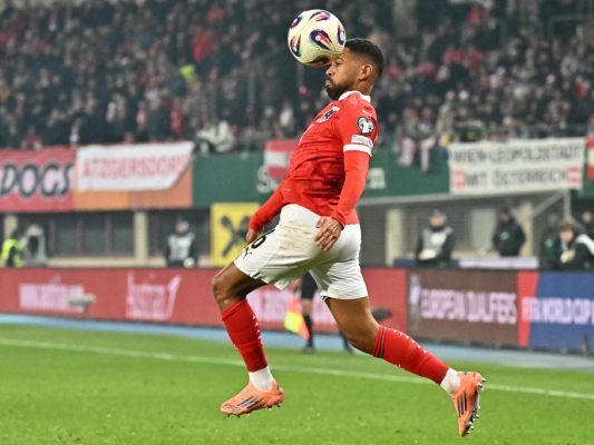 Mwene-verpasst-wegen-Adduktorenverletzung-mehrere-Spiele