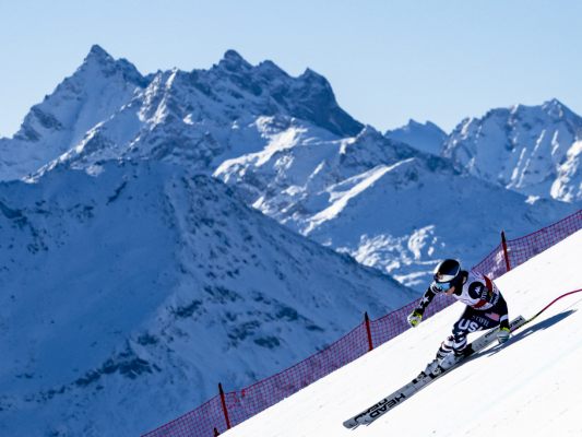 Klare-Vonn-Bestzeit-beim-Trainingsauftakt-in-St-Moritz