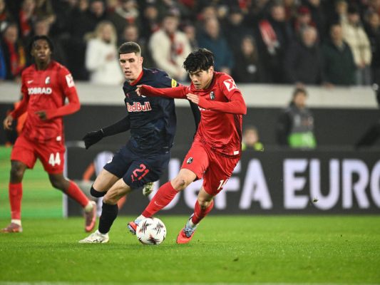 Freiburgs-Lienhart-schie-t-dezimierte-Salzburger-k-o-