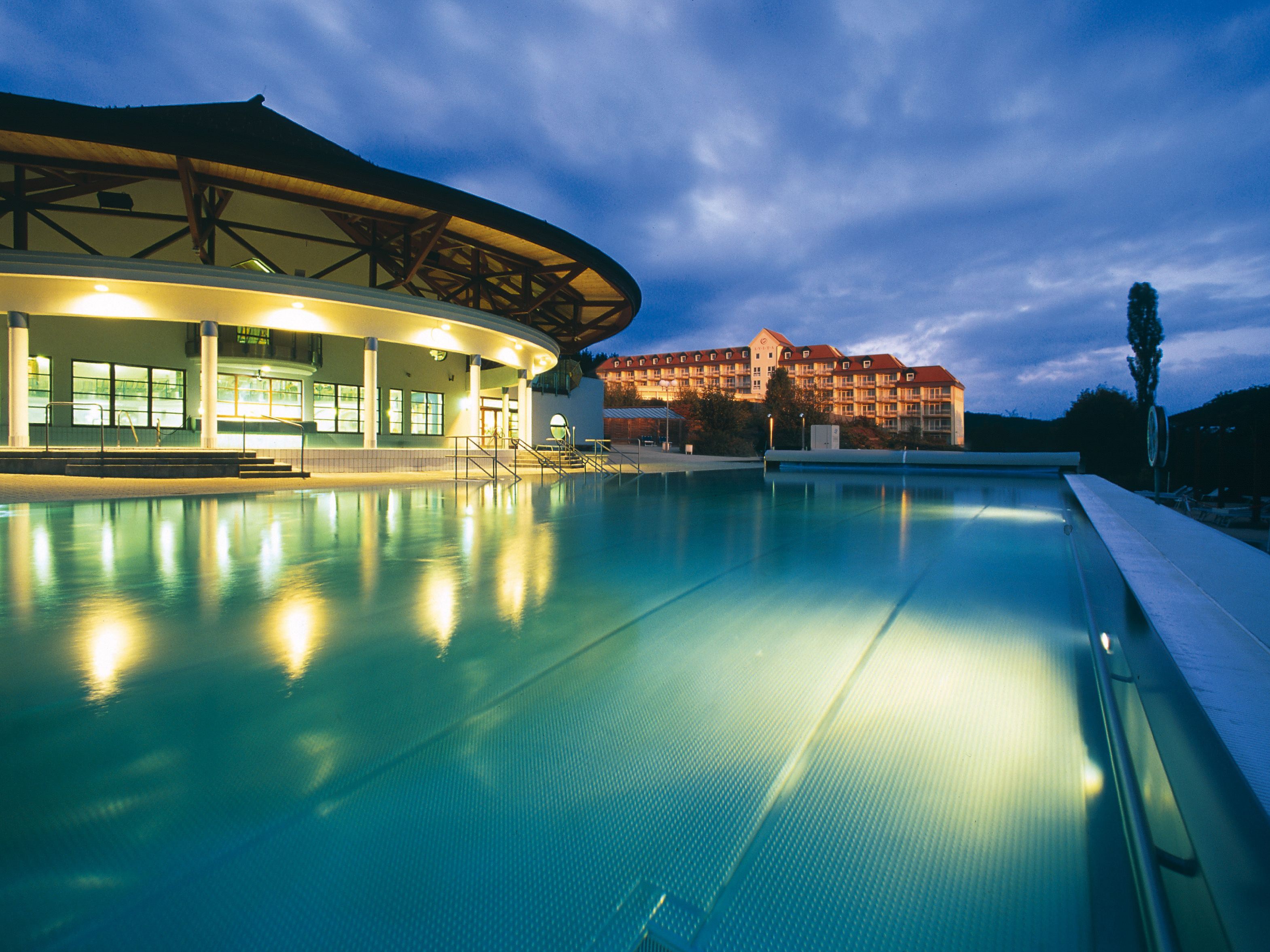 Avita-Therme-wegen-Legionellen-Verdacht-gesperrt