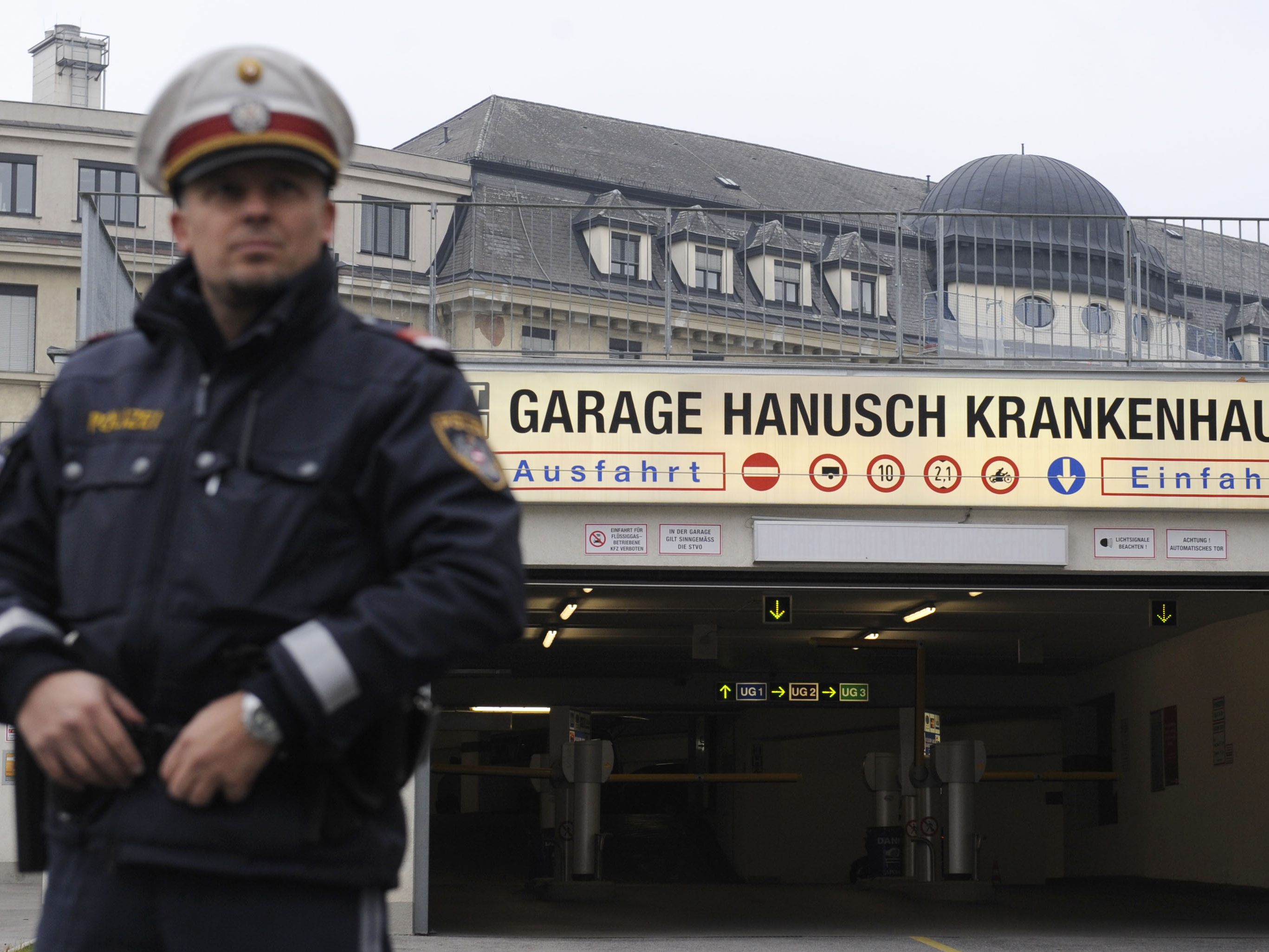 Klinik-evakuiert-nach-Angriff-mit-Butters-ure-mehrere-Abteilungen-betroffen