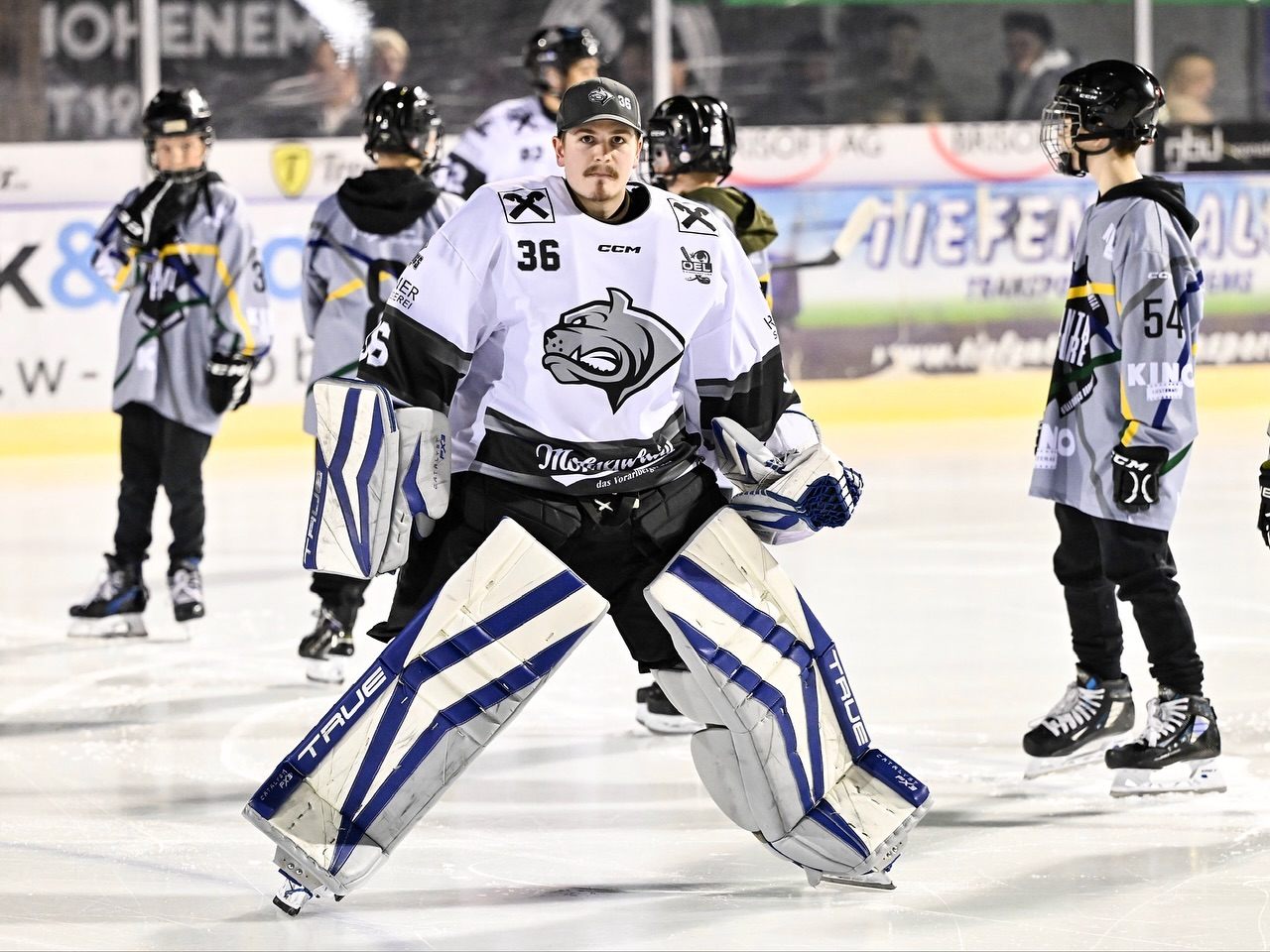 eis-party-am-feiertag-in-dornbirn