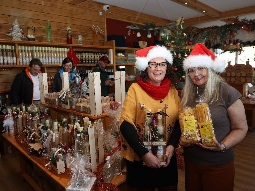 Beim-Adventzauber-Gefl-gelhof-gest-rmt