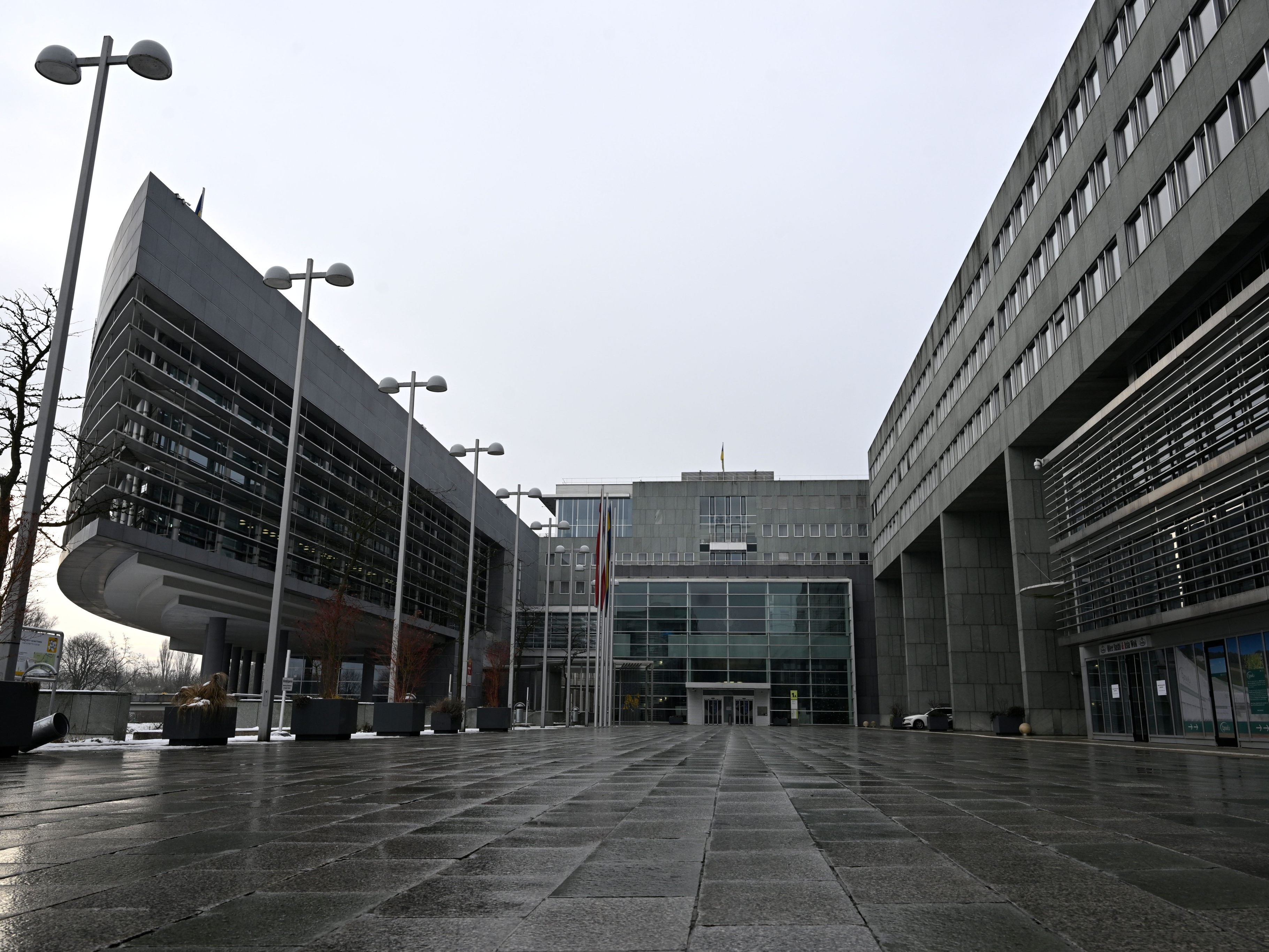 Hat-f-r-Kindesmissbrauch-bezahlt-Landesbeamter-aus-N-verhaftet