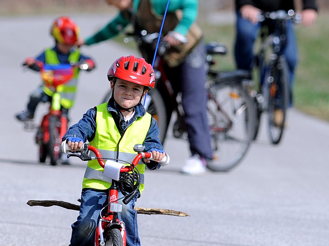 Vorarlberg-zahlt-f-r-Sichtbarkeit-Warnwesten-bringen-Geld