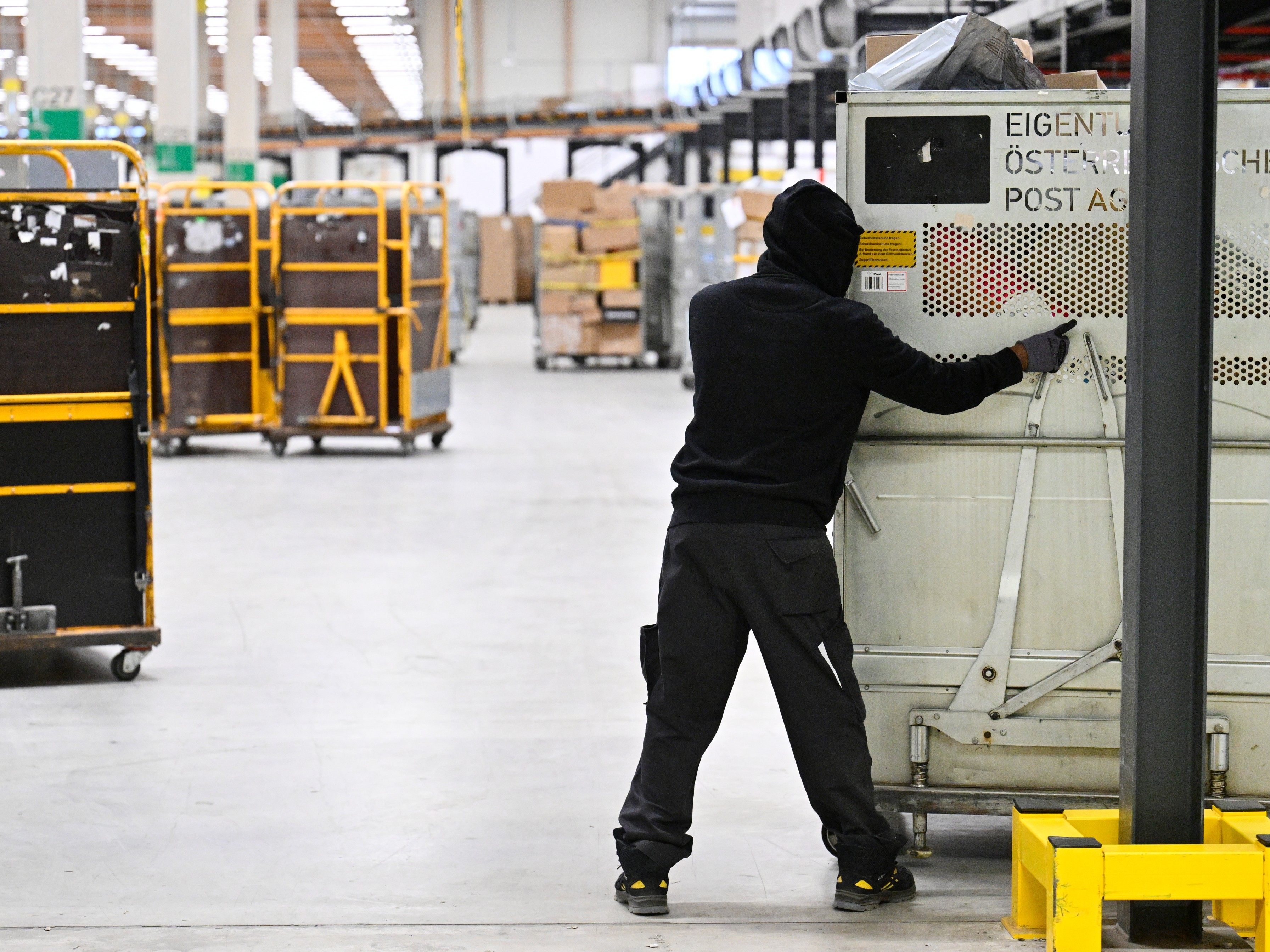 KV-Verhandlungen-f-r-Handelsarbeiter-ergebnislos-Betriebsversammlungen