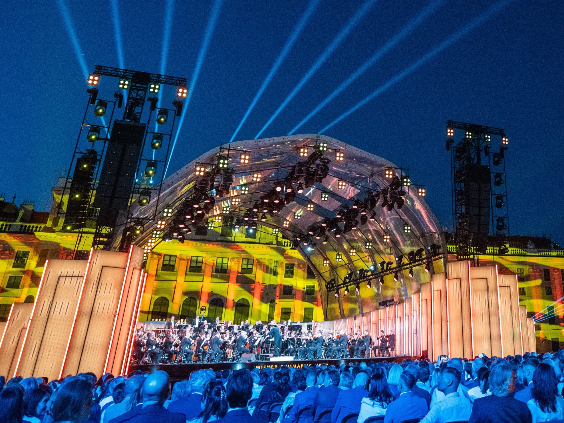 F-llt-das-Sommernachtskonzert-dem-Wiener-Sparkurs-zum-Opfer-