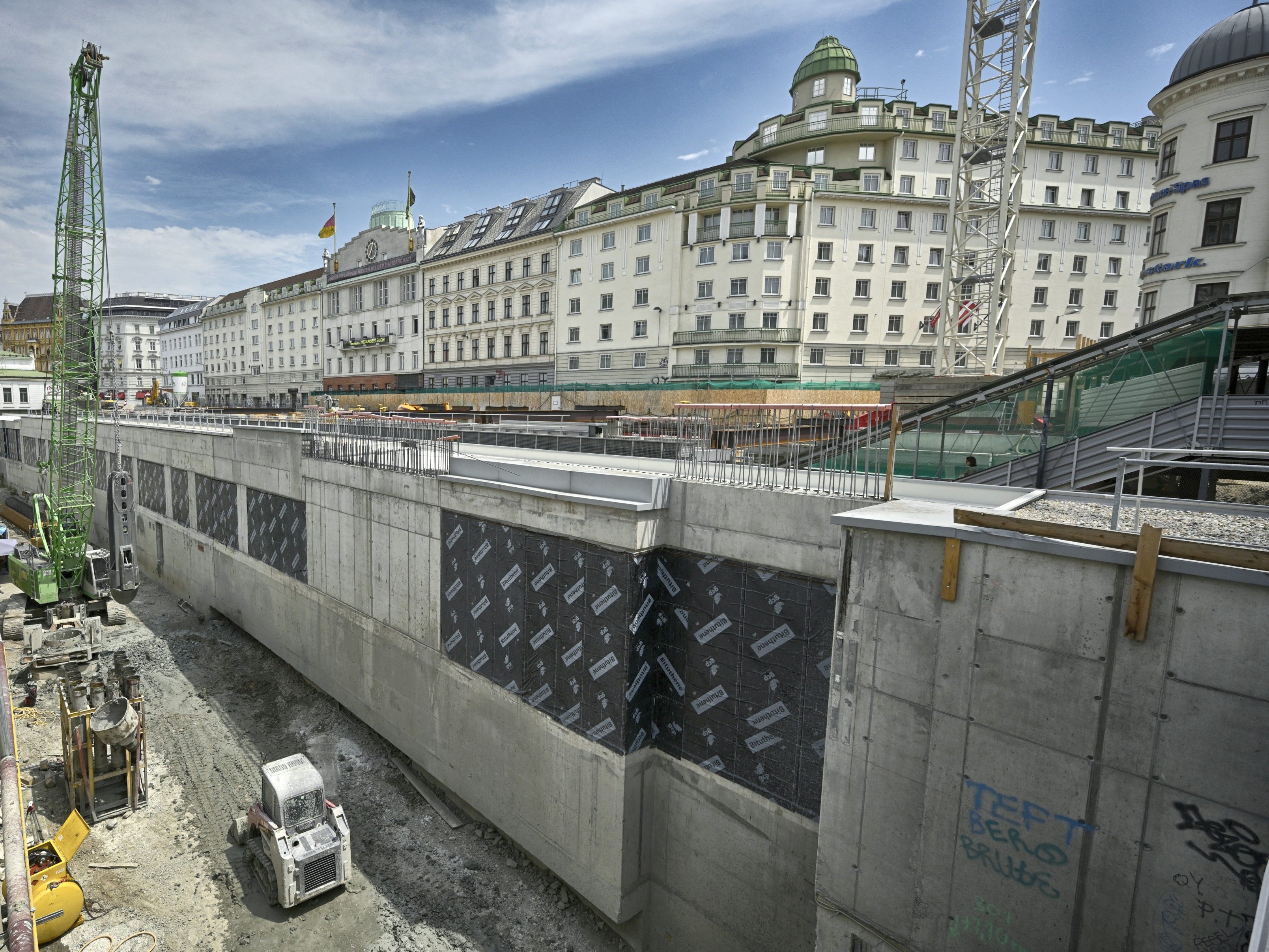 U2-U5-Baustelle-sorgt-f-r-erhebliche-Geb-udesch-den-an-Linker-Wienzeile