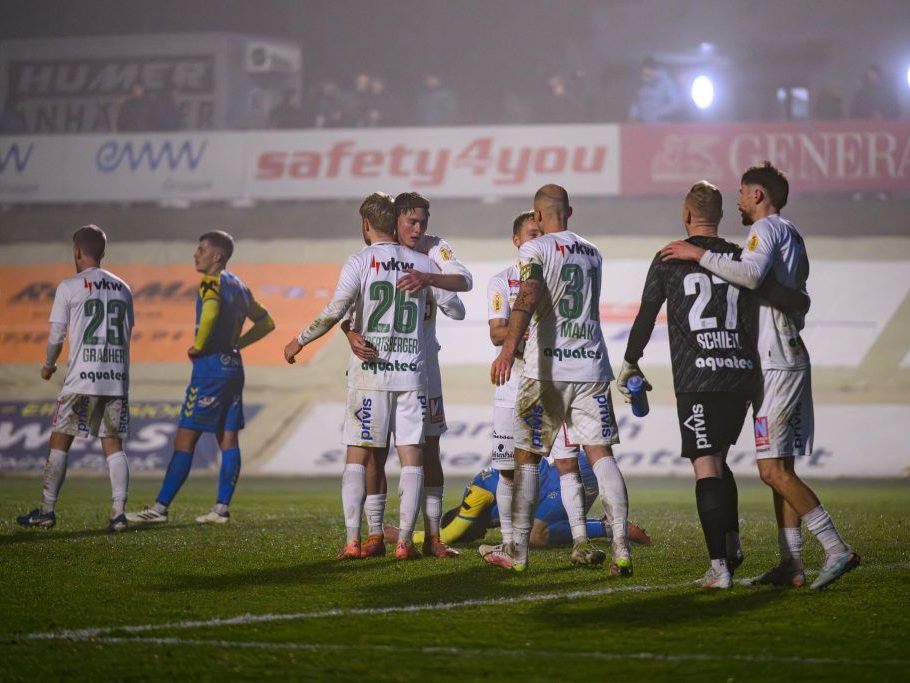 zum-jahresabschluss-lustenau-mit-gl-cklichem-sieg-in-wels