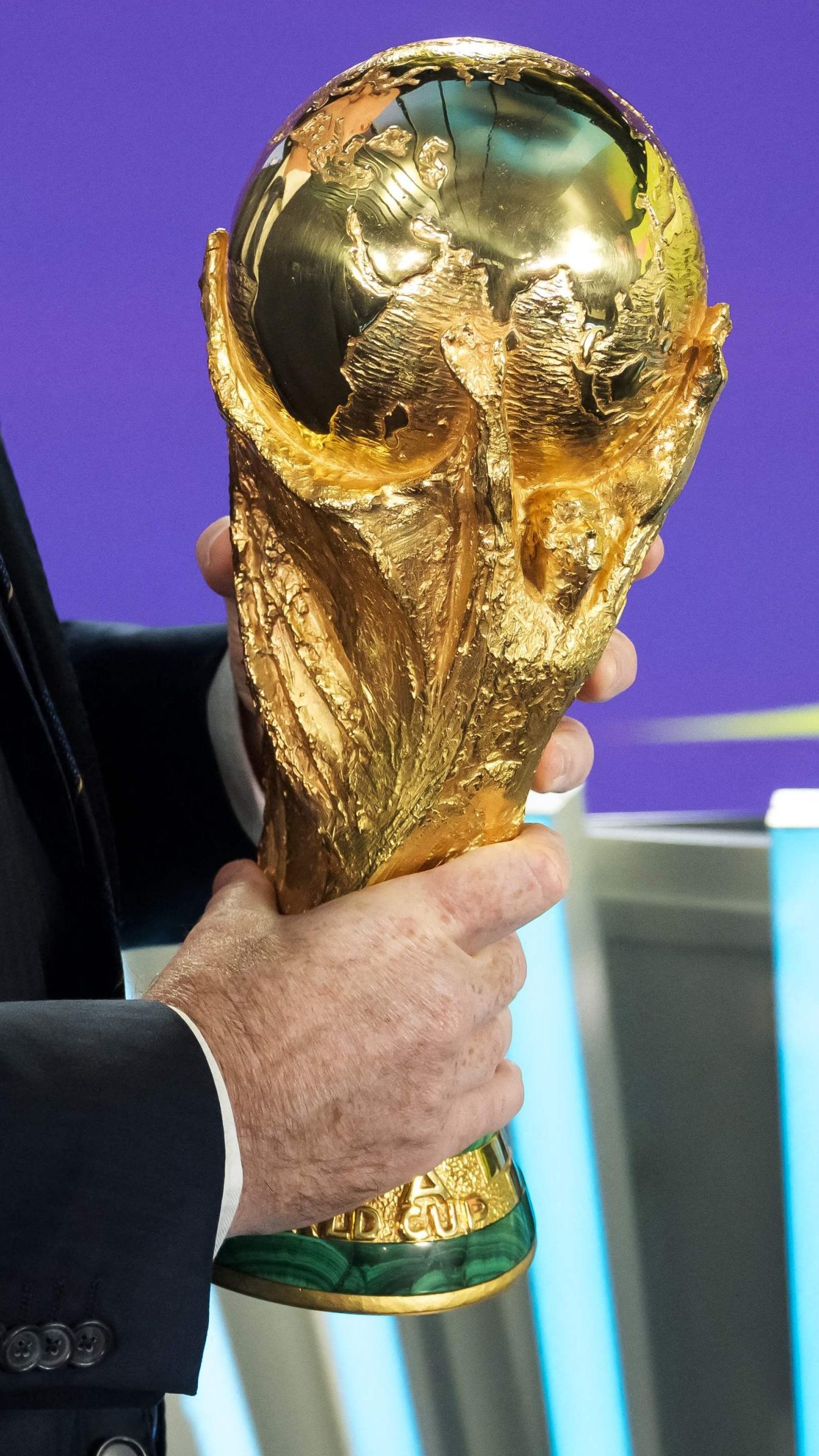 Der FIFA-WM-Pokal - Um diese Trophäe geht es im Sommer 2026 bei der WM in den USA, Kanada und Mexiko.