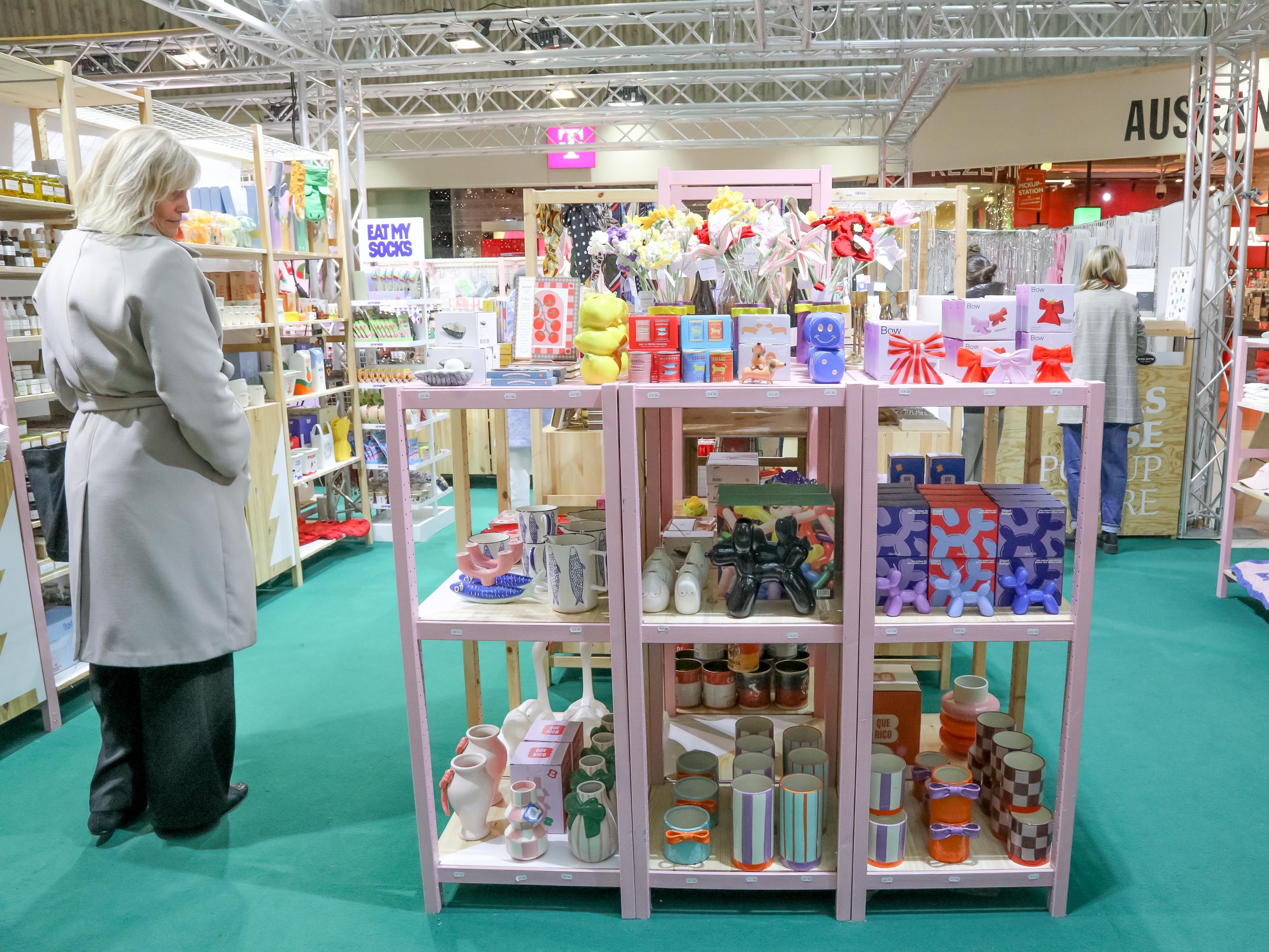 Der "X-MAS-Oase"-Pop-Up-Store in "WIEN MITTE The Mall" lädt zum vorweihnachtlichen Shopping ein.