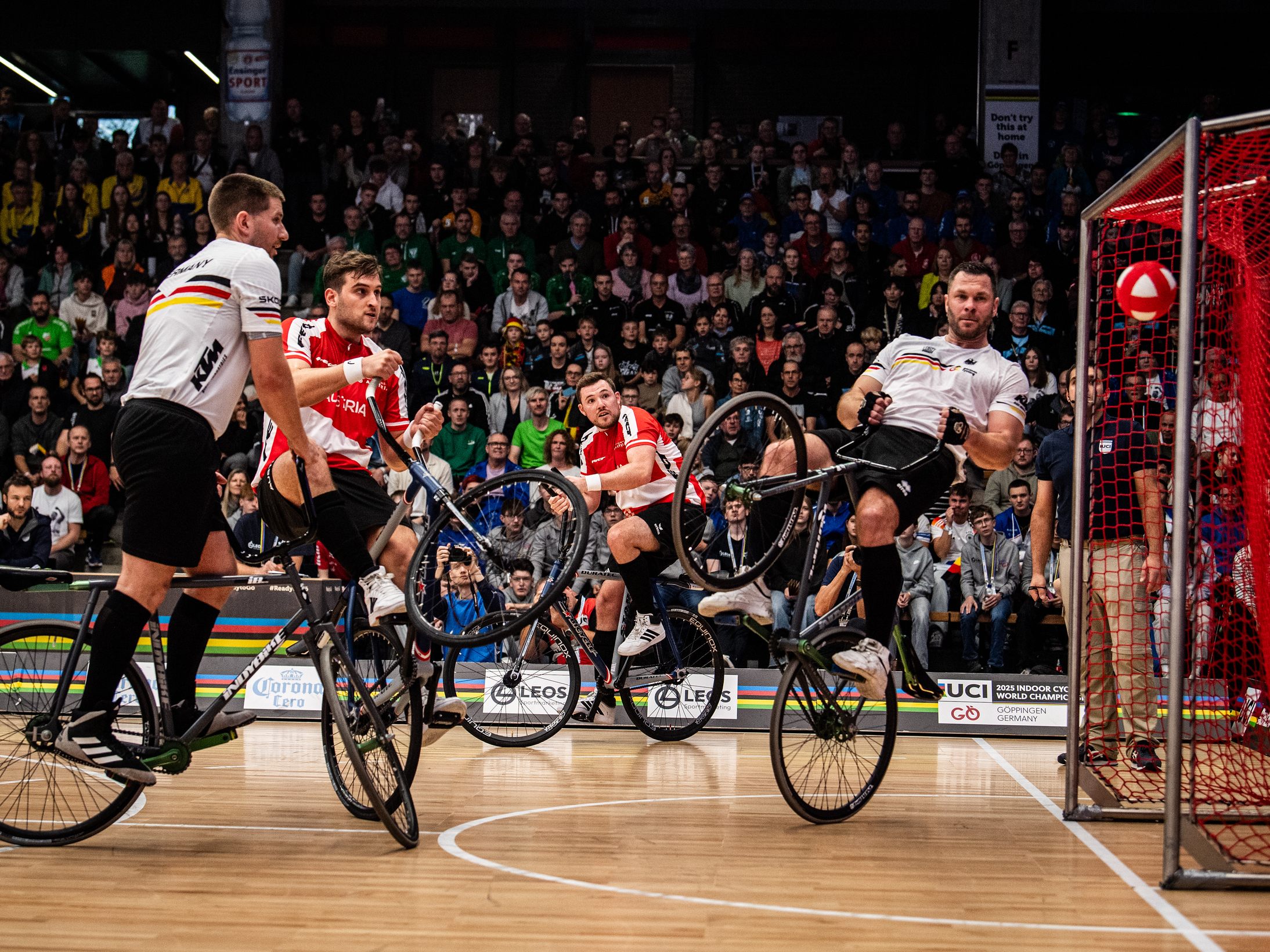 Patrick-Schnetzer-hat-seinen-zehnten-Gesamtweltcup-Titel-im-Visier